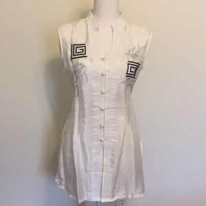 Sleeveless Silk Embroidered Tunic /Mandarin Collar